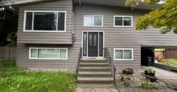 LANGLEY – SPECTACULAR AND FULLY UPDATED – 3 BEDROOMS 2 BATHROOM MAIN FLOOR