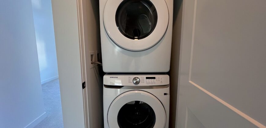 ABBOTSFORD – 2 BEDROOMS, 2.5 BATHROOM + DEN TOWNHOUSE