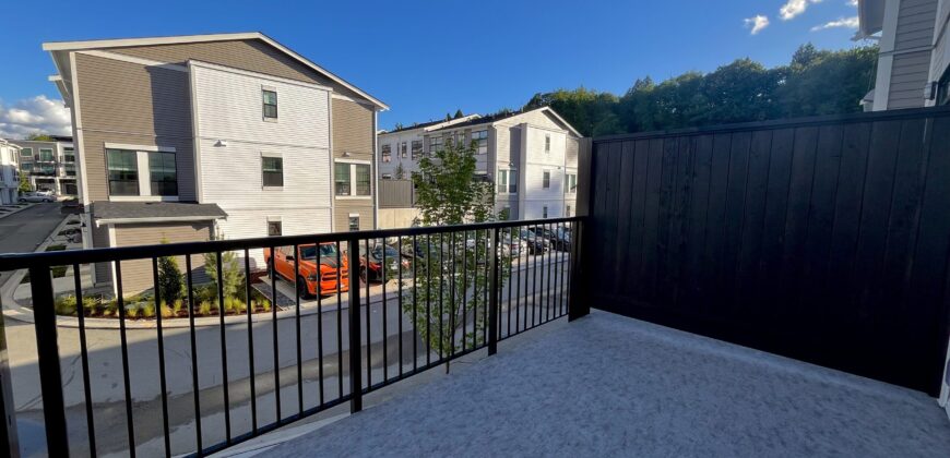 ABBOTSFORD – 2 BEDROOMS, 2.5 BATHROOM + DEN TOWNHOUSE