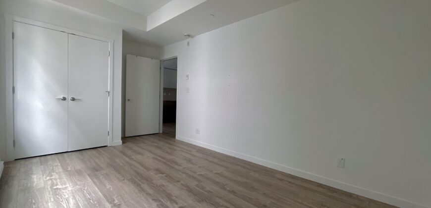 UNFURNISHED 2 BEDROOM, 1 BATHROOM CONDO