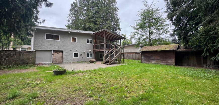 LANGLEY – SPECTACULAR AND FULLY UPDATED – 3 BEDROOMS 2 BATHROOM MAIN FLOOR