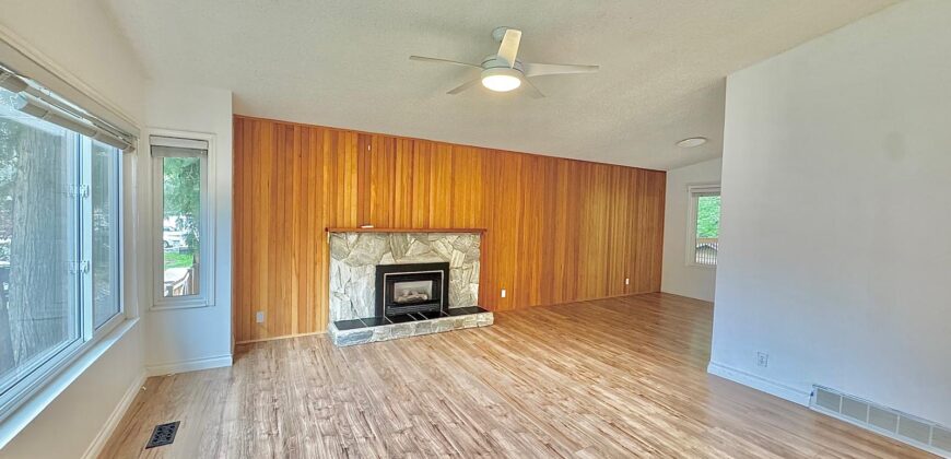 LANGLEY – SPECTACULAR AND FULLY UPDATED – 3 BEDROOMS 2 BATHROOM MAIN FLOOR