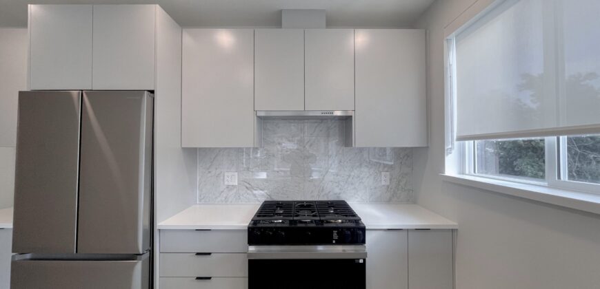 SURREY – 2 BED 2 BATH CONDO