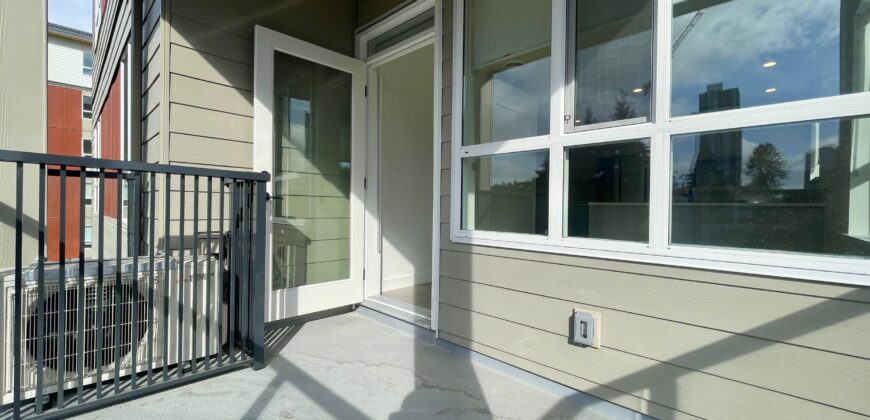 SURREY – 2 BED 2 BATH CONDO