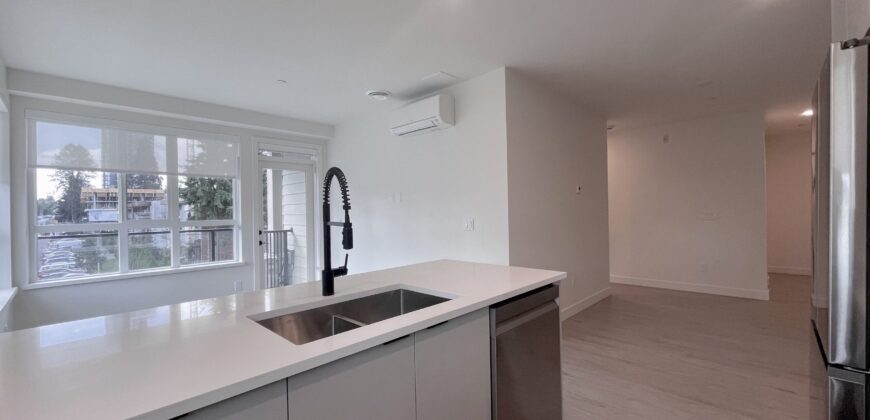 SURREY – 2 BED 2 BATH CONDO