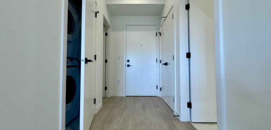 SURREY – BRAND NEW TOP FLOOR 1 BEDROOM, 1 BATHROOM + DEN CONDO
