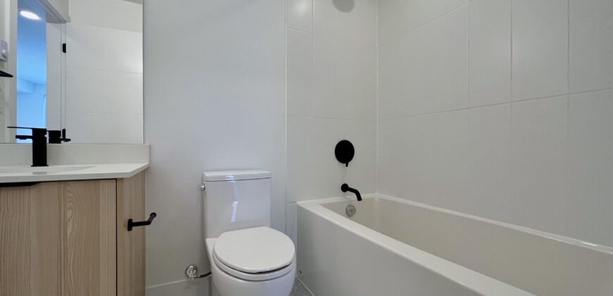 LANGLEY – UNITY – BRAND NEW 1 BEDROOM + FLEX (DEN), 1 BATHROOM CONDO