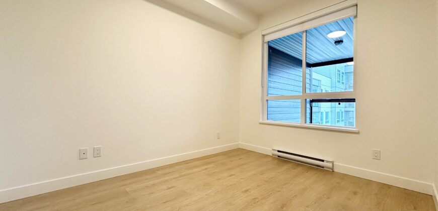 LANGLEY – 1 BED 1 BATH + DEN + SOLARIUM – 4th Floor