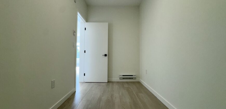 SURREY – Brand New 1 Bedroom + Den, 1 Bathroom Condo