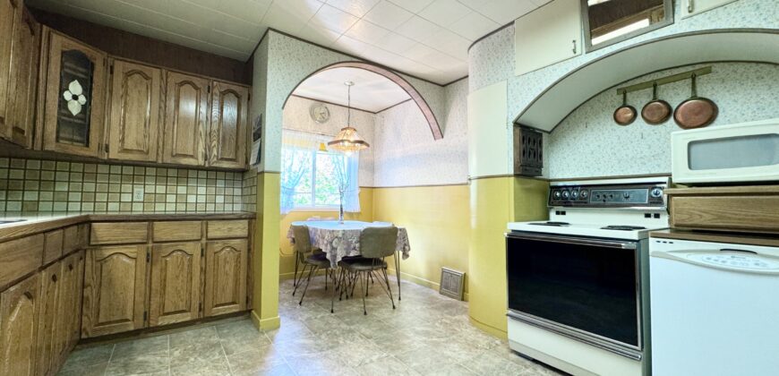 Port Moody – Furnished 4 Bed 1.5 Bath House