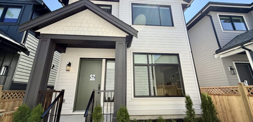 SURREY- 3 BEDROOM, 2.5 BATHROOM DUPLEX