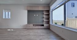 SURREY- 3 BEDROOM, 2.5 BATHROOM DUPLEX