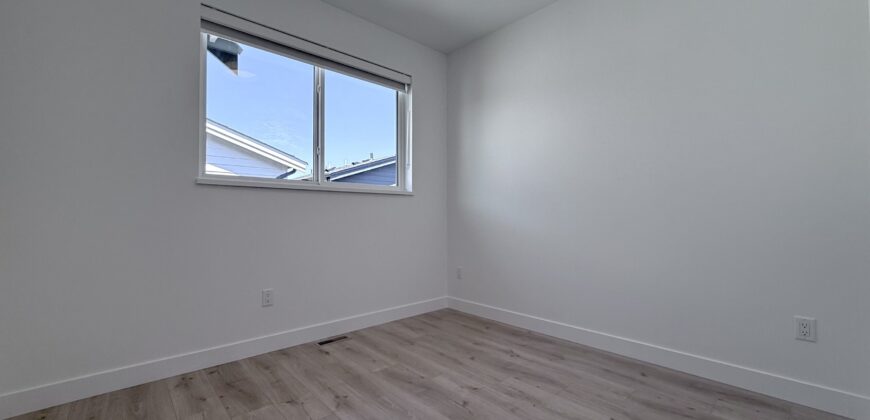 SURREY- 3 BEDROOM, 2.5 BATHROOM DUPLEX