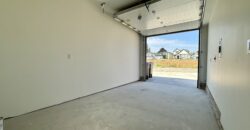 SURREY- 3 BEDROOM, 2.5 BATHROOM DUPLEX