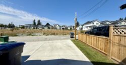 SURREY- 3 BEDROOM, 2.5 BATHROOM DUPLEX