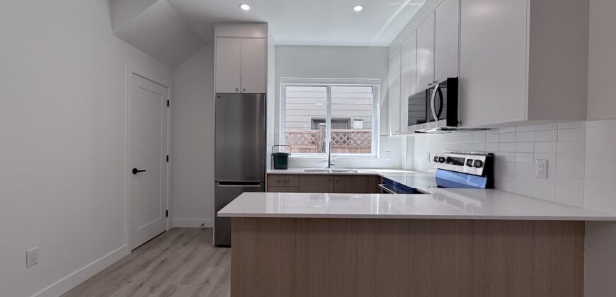 SURREY- 2 BEDROOM, 1.5 BATHROOM COACH HOME