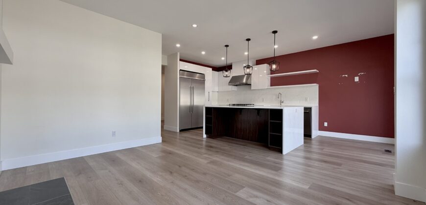 MAPLE RIDGE – SINGLE FAMILY DETACHED HOME – 4 BEDROOMS, 3 BATHROOMS + FLEX