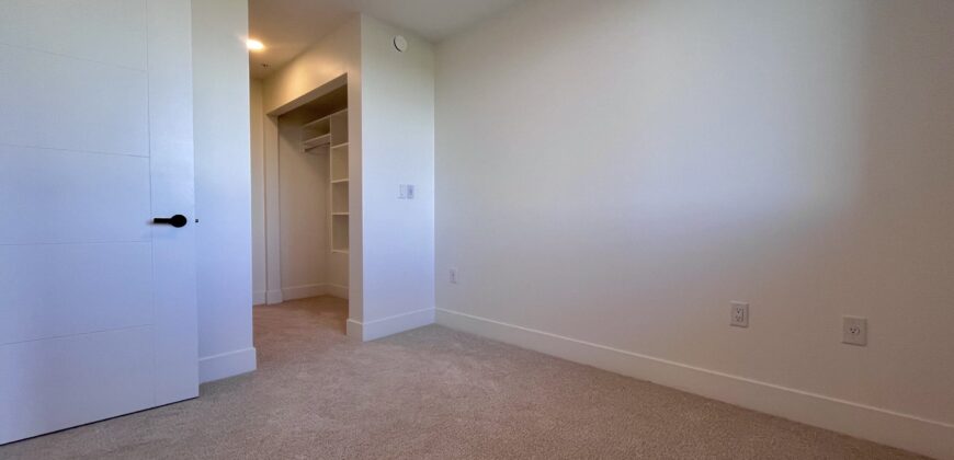 LANGLEY – UNITY – BRAND NEW 1 BEDROOM + DEN, 1 BATHROOM CONDO