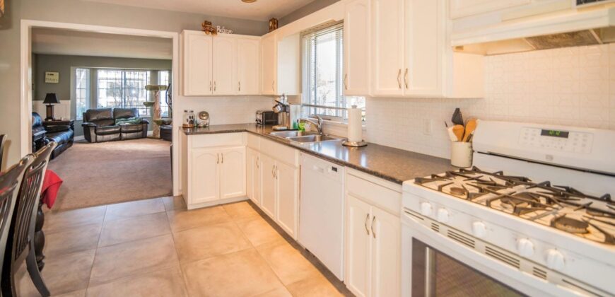 CLOVERDALE – 2 BEDROOMS 1 BATHROOM ABOVE GROUND SUITE