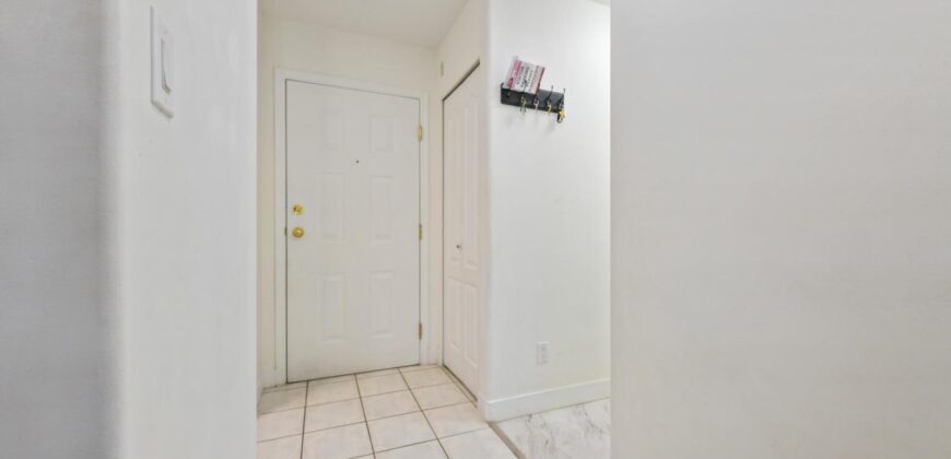 SURREY – 1 BED 1 BATH CONDO