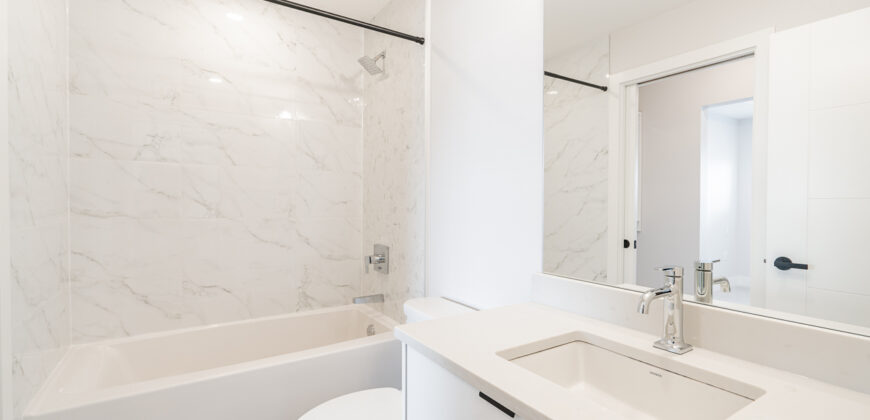 LANGLEY – 1 BEDROOM, 1 BATHROOM CONDO