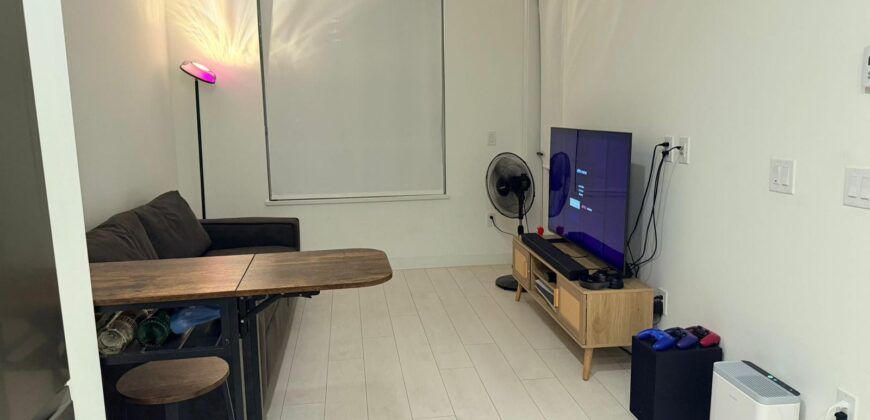 SURREY – 1 BED 1 BATH CONDO