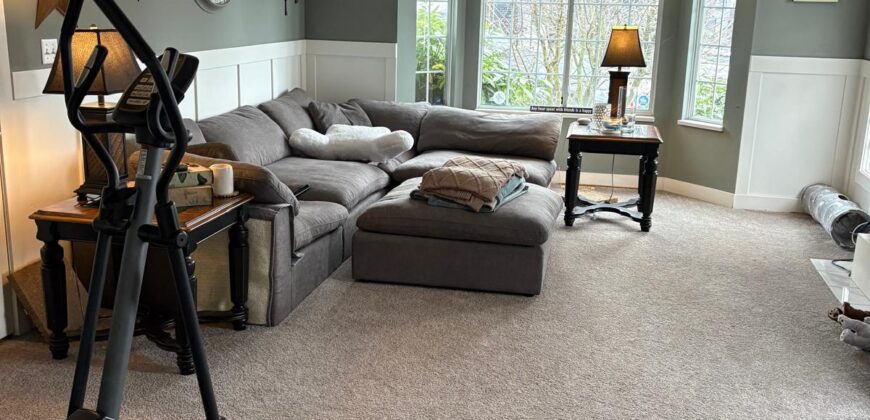 CLOVERDALE – 2 BEDROOMS 1 BATHROOM ABOVE GROUND SUITE