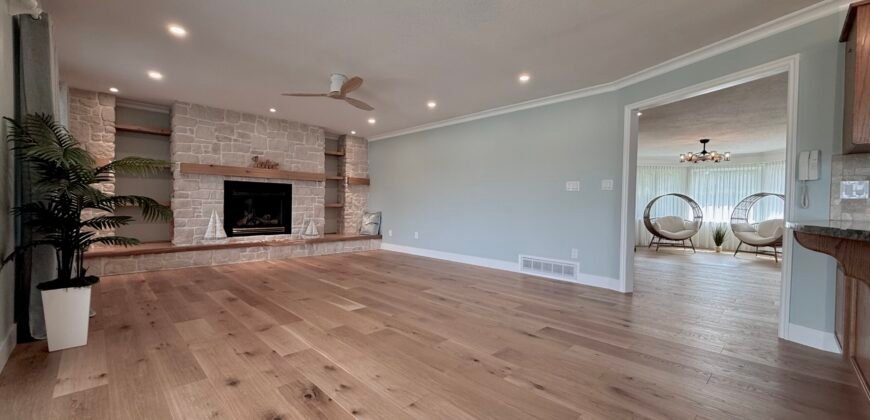 LANGLEY – 3 BEDROOM, 2 BATHROOM LAKESIDE HOME