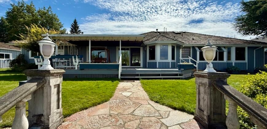 LANGLEY – 3 BEDROOM, 2 BATHROOM LAKESIDE HOME