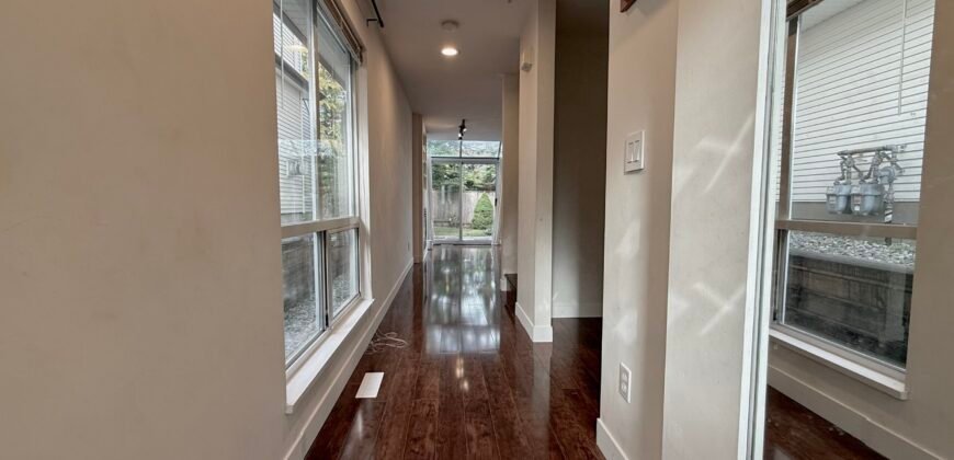 LANGLEY – KEW GARDENS – 3 BEDROOM, 2.5 BATHROOM TOWNHOME AVAILABLE