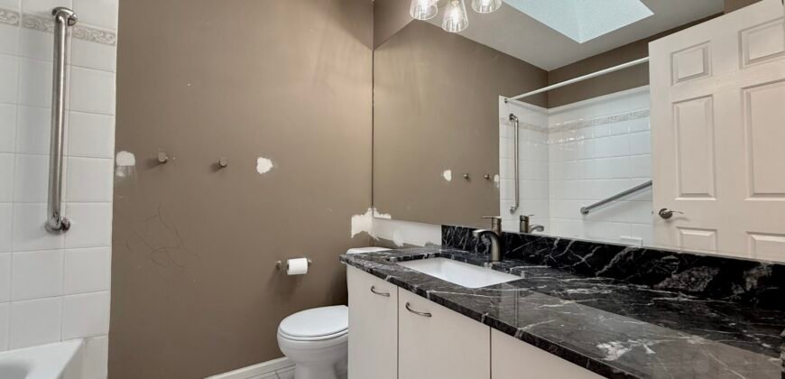 LANGLEY – KEW GARDENS – 3 BEDROOM, 2.5 BATHROOM TOWNHOME AVAILABLE