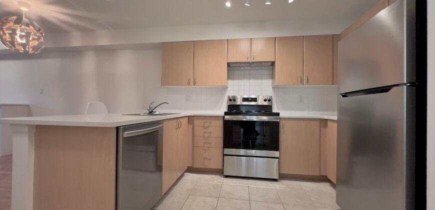 UNFURNISHED 1 BEDROOM, 1 BATHROOM CONDO