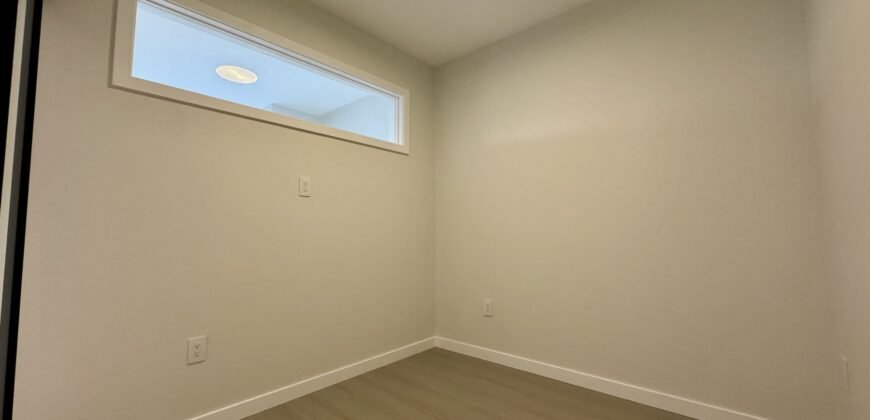 BURQUITLAM – 1803 ELMWOOD – JUNIOR 1 BEDROOM, 1 BATHROOM CONDO