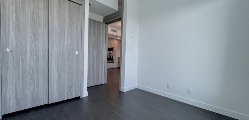 SURREY – 2 BED 1 BATH APARTMENT