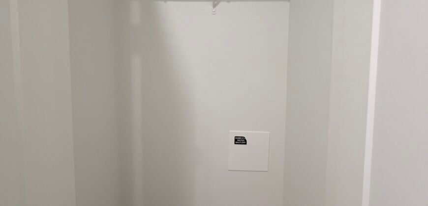 LANGLEY – 1 BEDROOM, 1 BATHROOM & 1 DEN CONDO