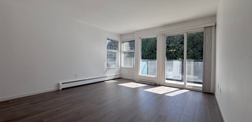South Surrey – 2 Bed 1 Bath