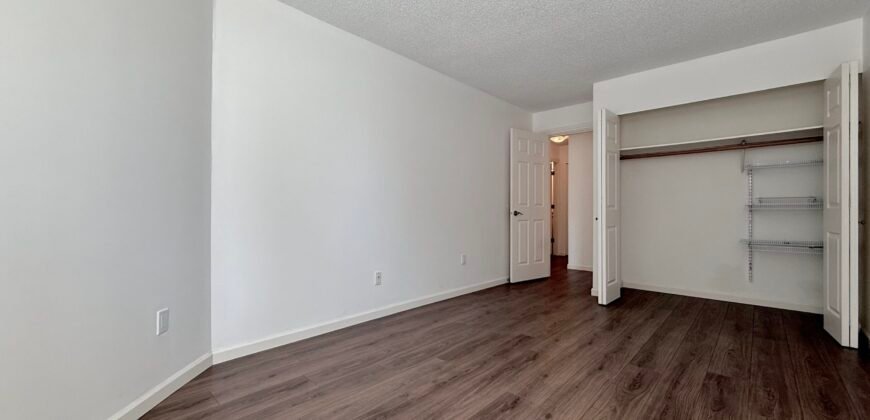 South Surrey – 2 Bed 1 Bath