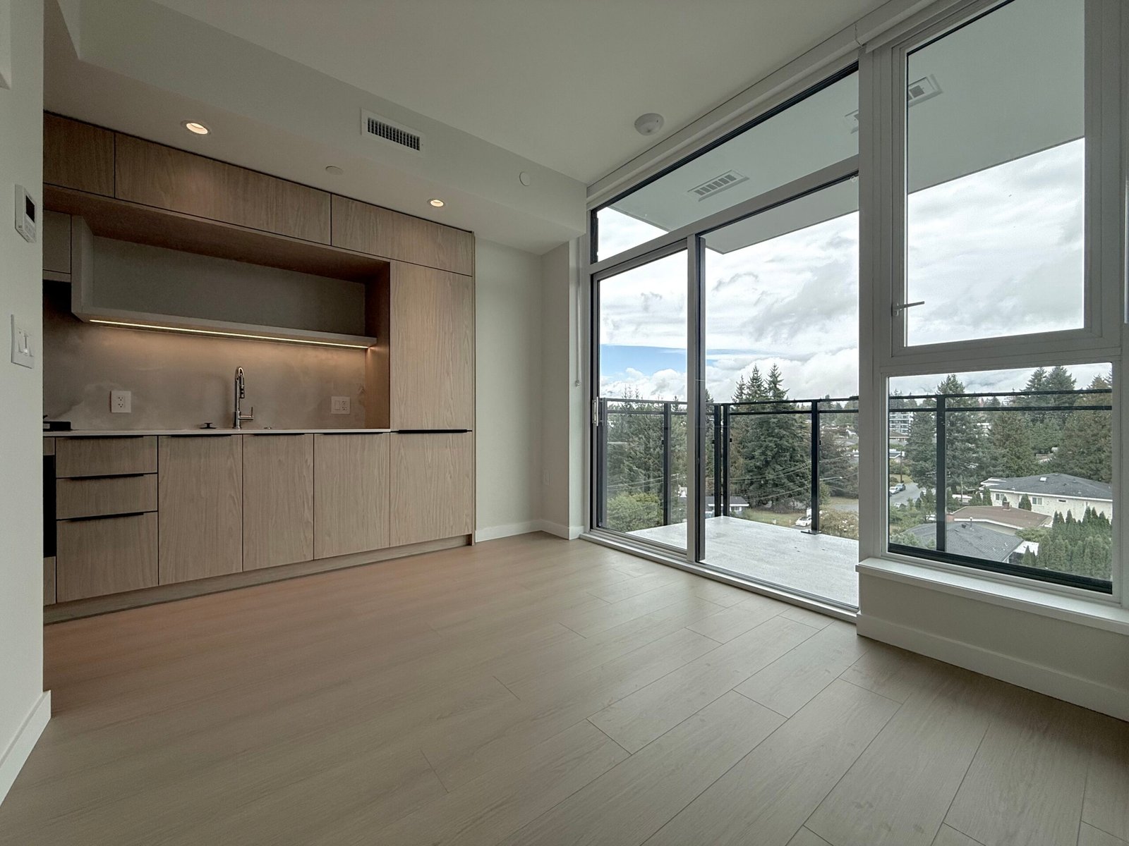 Jr 1 Bed 1 Bath – Brand New