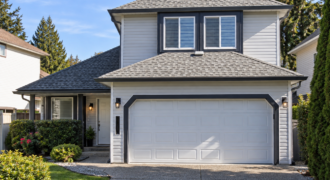 SURREY – 3 BEDROOM, 2.5 BATHROOM HOUSE