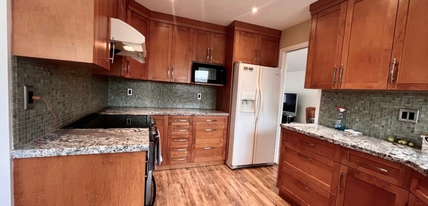 SURREY – 3 BEDROOM, 2.5 BATHROOM HOUSE