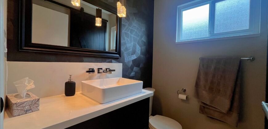 SURREY – 3 BEDROOM, 2.5 BATHROOM HOUSE