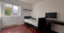SURREY – 3 BEDROOM, 2.5 BATHROOM HOUSE