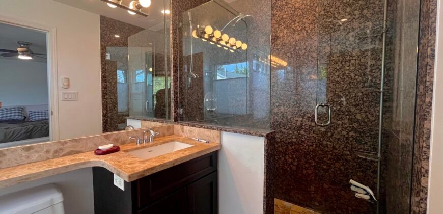 SURREY – 3 BEDROOM, 2.5 BATHROOM HOUSE