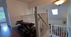 SURREY – 3 BEDROOM, 2.5 BATHROOM HOUSE