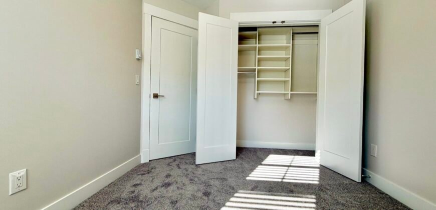 LANGLEY – SPACIOUS 3 BEDROOM, 2.5 BATHROOM TOWNHOME
