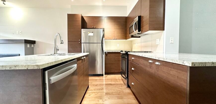 CLAYTON – 2 BED 2 BATH TOWNHOUSE