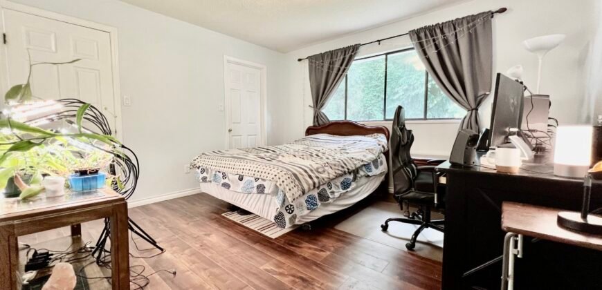 Walnut Grove – 5 BEDROOM, 3 BATHROOM HOUSE