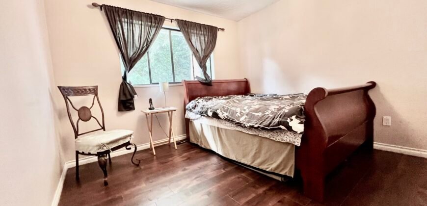 Walnut Grove – 5 BEDROOM, 3 BATHROOM HOUSE