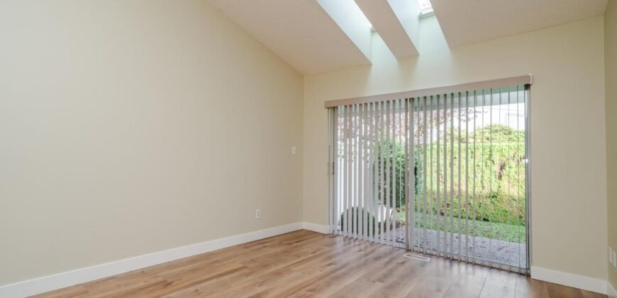 LANGLEY – 2 BEDROOM, 2 BATHROOM TOWNHOUSE