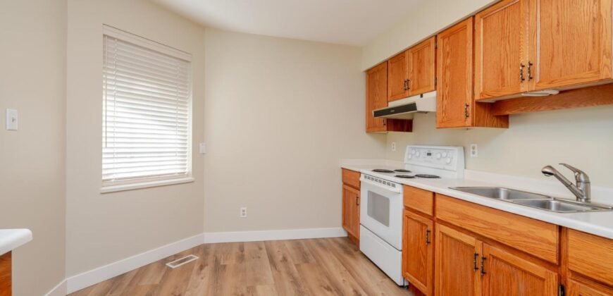 LANGLEY – 2 BEDROOM, 2 BATHROOM TOWNHOUSE